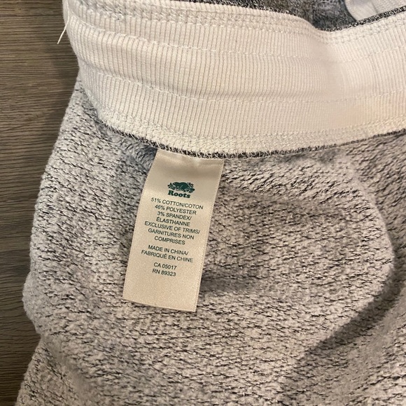 Roots Grey sweat pants small - Picture 5 of 9